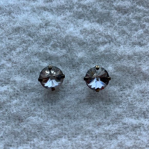 Earrings - Picture 2 of 3